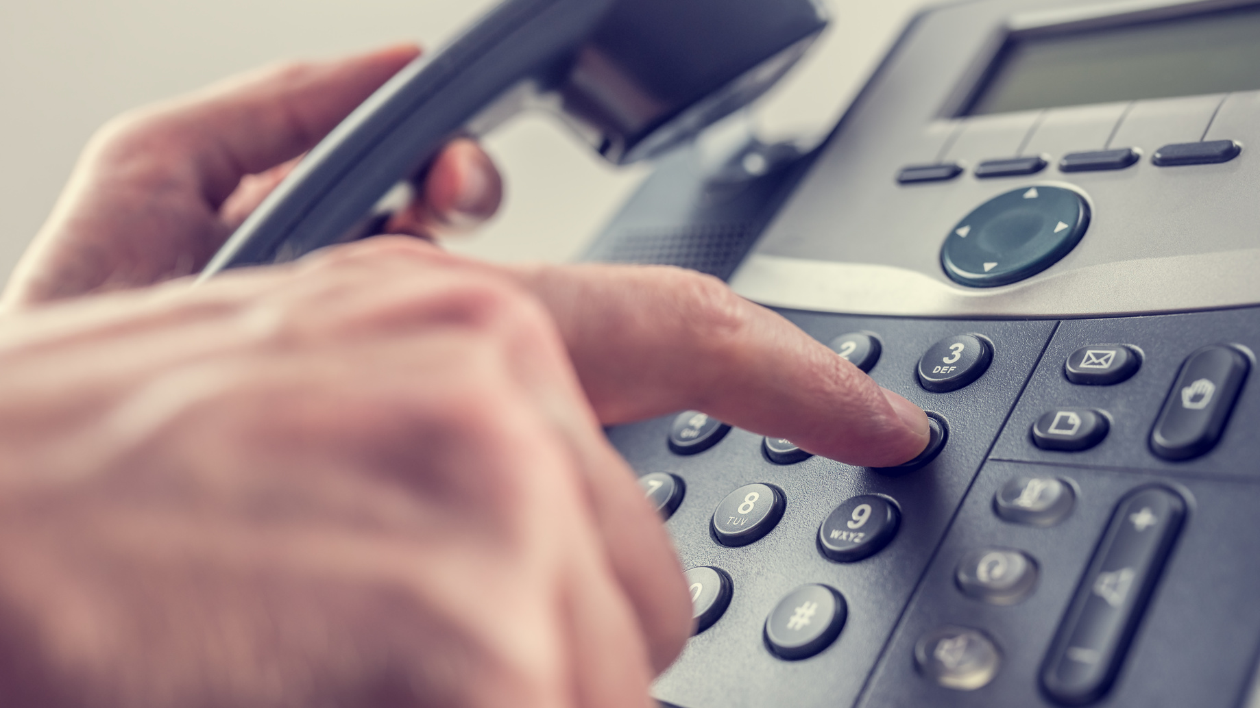 4 Phone Prospecting Techniques That Will Get You More Meetings