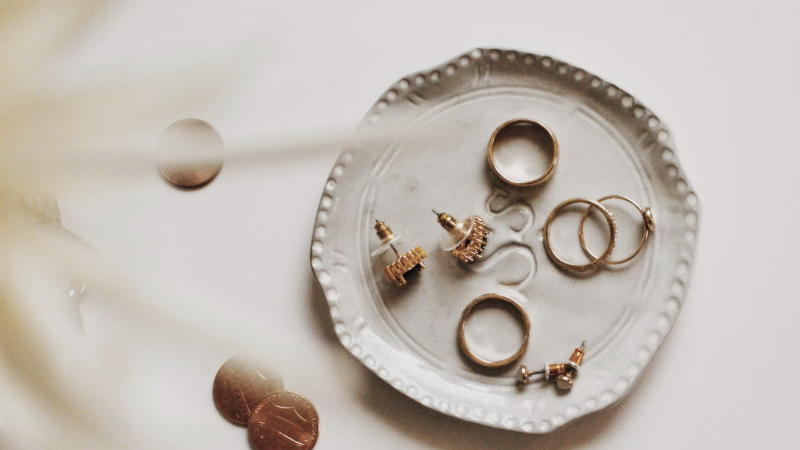 8 Tips On How To Start A Successful Jewelry Business