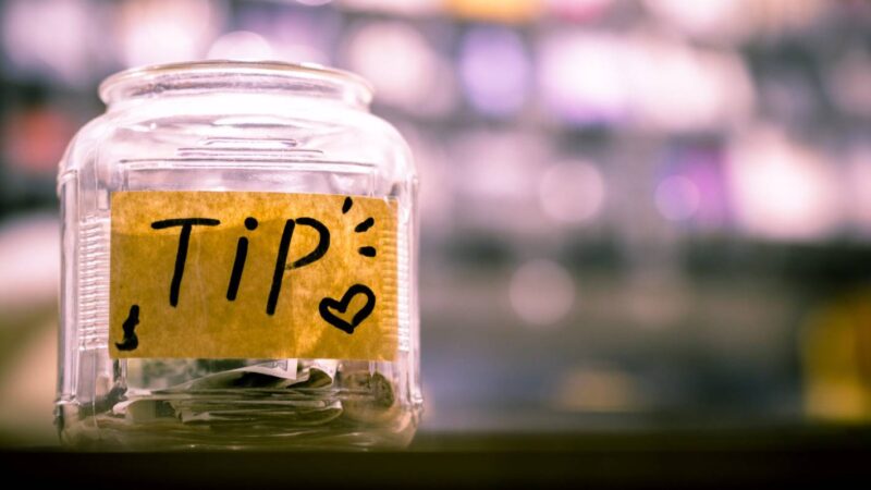 Do tips make for better service?