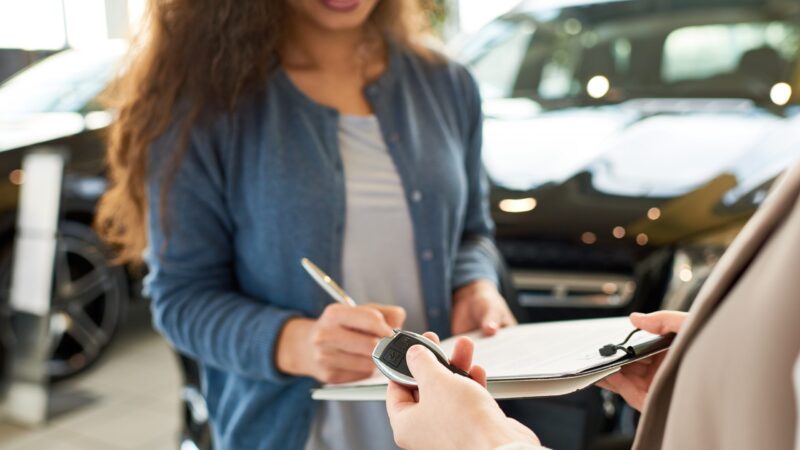 Buying a used vehicle from an OMVIC dealer has special protections