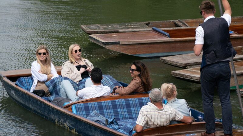 Cambridge punting companies hiring summer tour guides and you can double your earnings