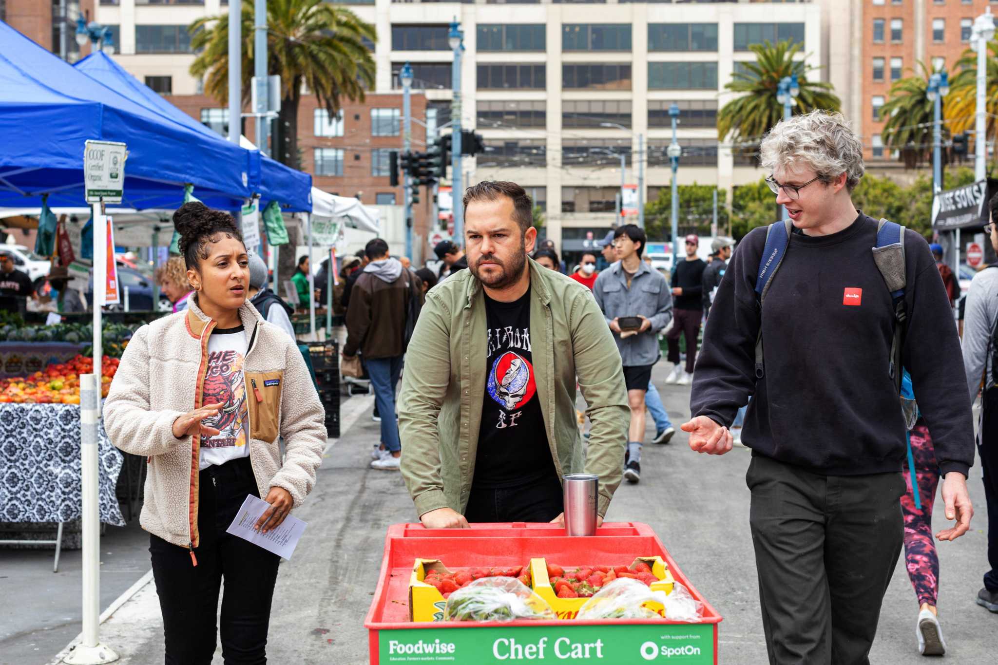 Hit SF restaurant Che Fico added a controversial fee on top of tips. Here’s why