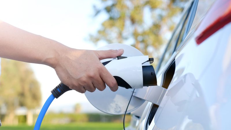 Oak Park among 16 suburbs to join EV Readiness program 