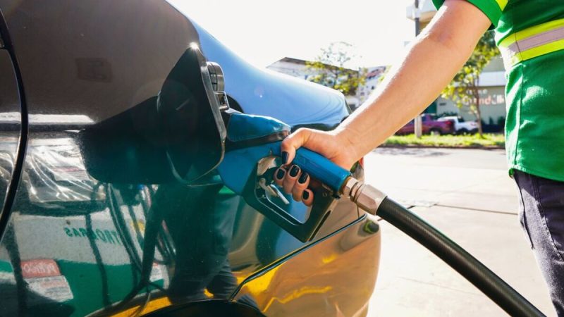 Fuel-saving tips can help drivers improve fuel consumption by 45 percent