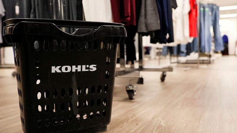 Kohl’s CEO pitches retailer’s turnaround efforts after surprise loss