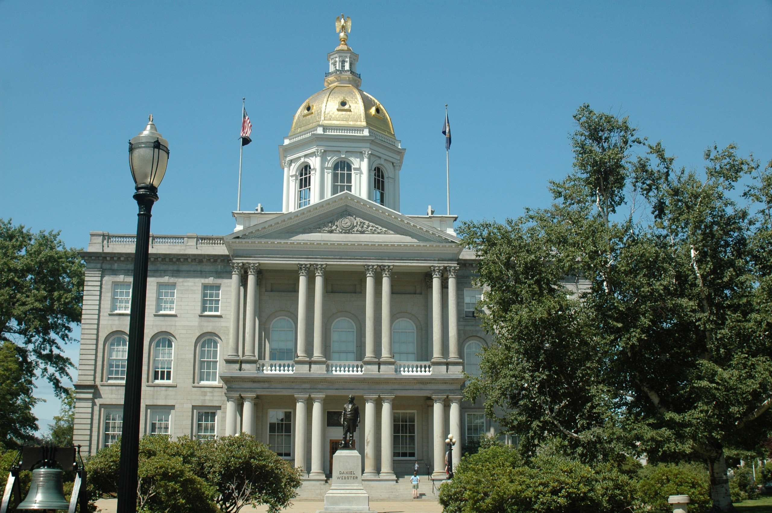 House committees to deliberate on labor and energy issues Wed.